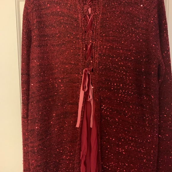 Red sweater with sequence and velvet ribbon ties down the back - Picture 3 of 4